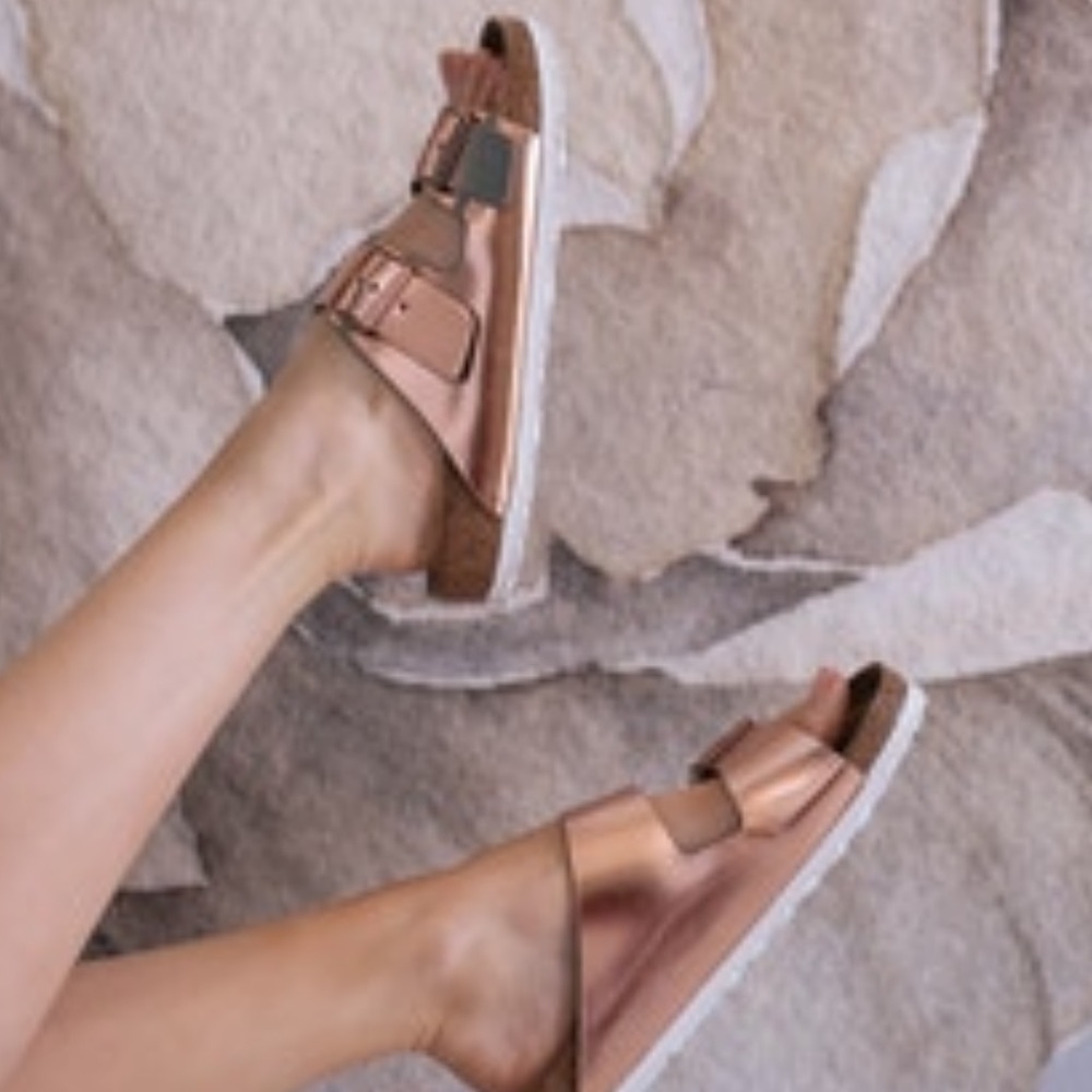 Rose gold Birkenstock’s